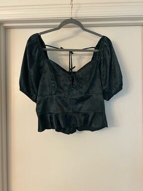 Le Lis deep green Puff Sleeve Satin Peplum Blouse